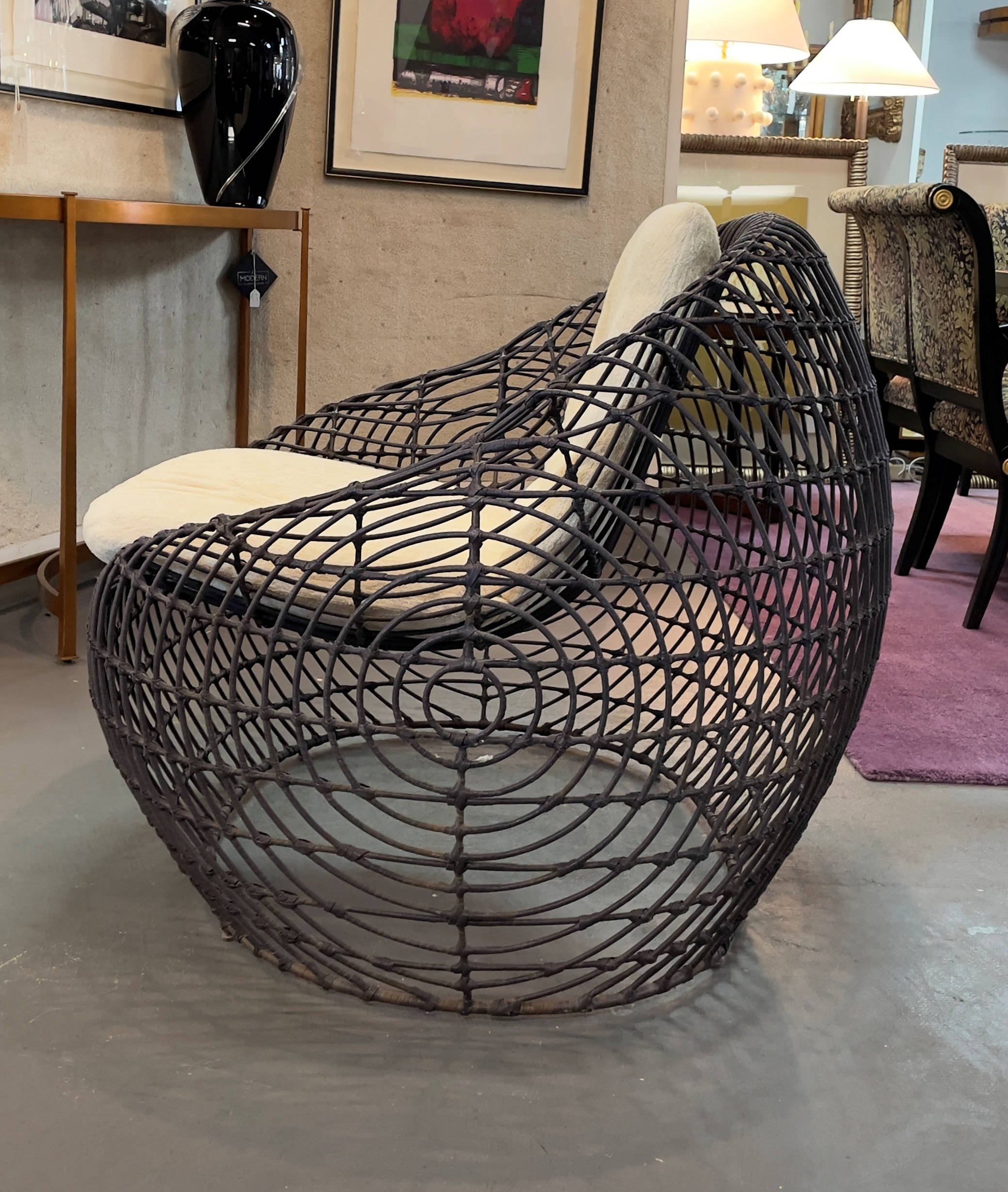 Encore Furniture Gallery-Janice Feldman Vino Style Lounge Chair